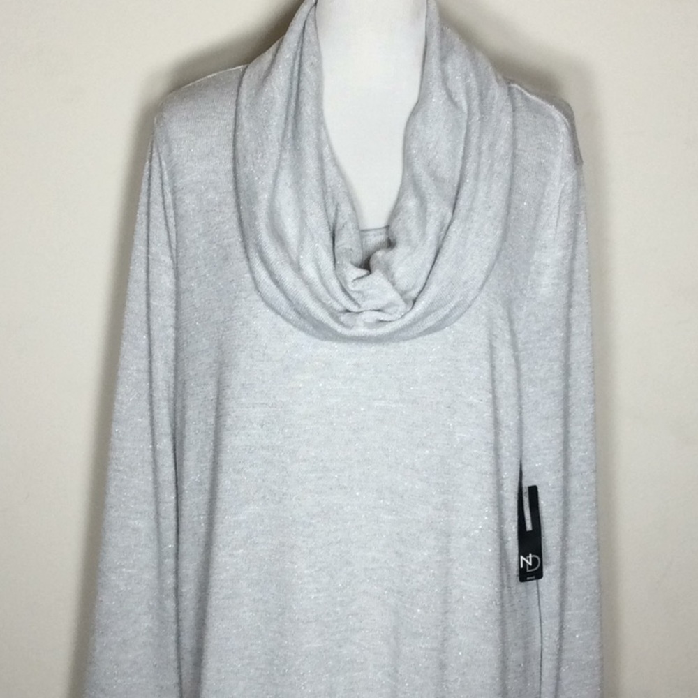 Sparkly Lightweight Sweater w/Reversible Scarf